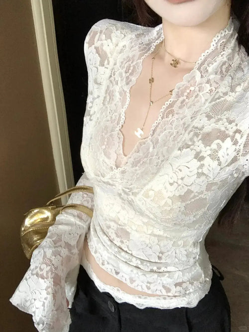 2026 Spring Sexy V-neck Lace Long Sleeved T-shirt Fashionable Women's Waist Cinching Slimming Fit Pullover Casual Club Outfit Aurexia off
