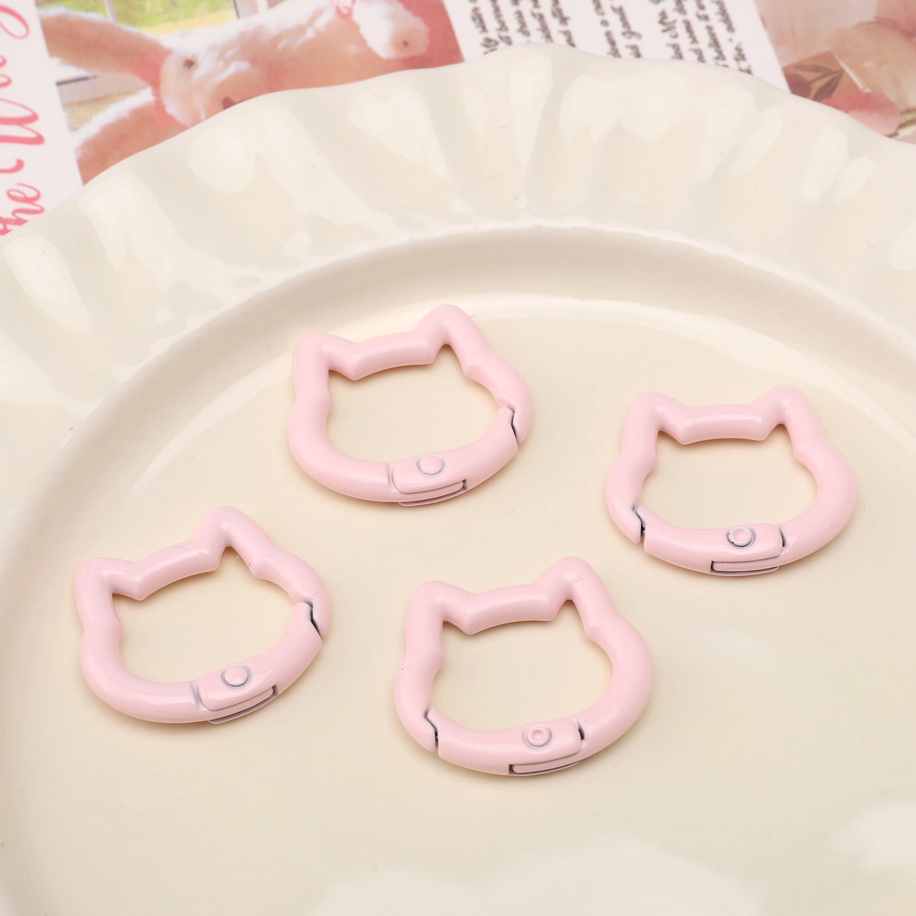 1pc/bag Alloy Spring Clasps Colorful Cute Cat Shape Spring Ring Carabiner Clips For DIY Keyring Lanyard Keychain Making Findings Aurexia off