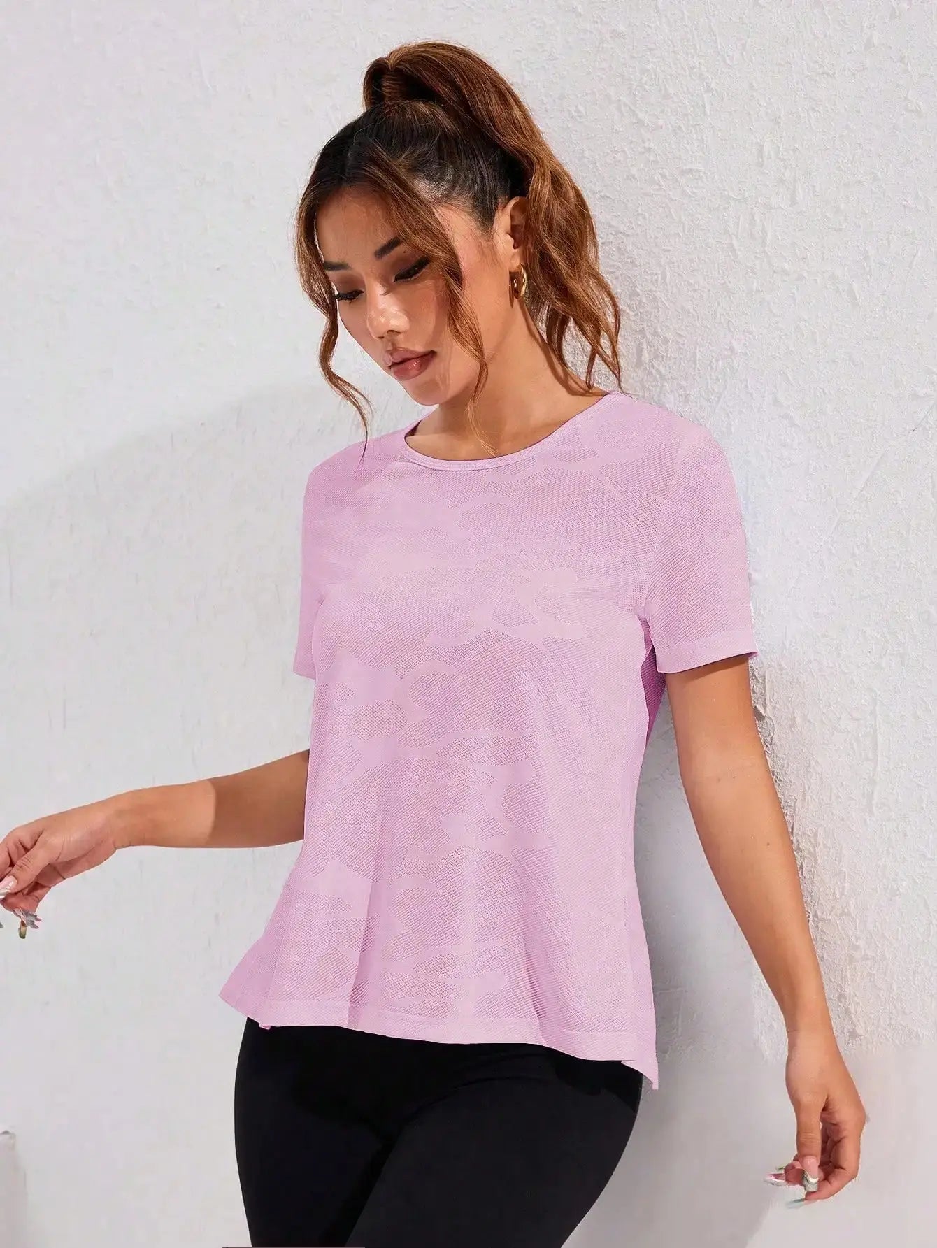 2pcs Women Sport Top With Jacquard Mesh Crossover Back Design Aurexia off