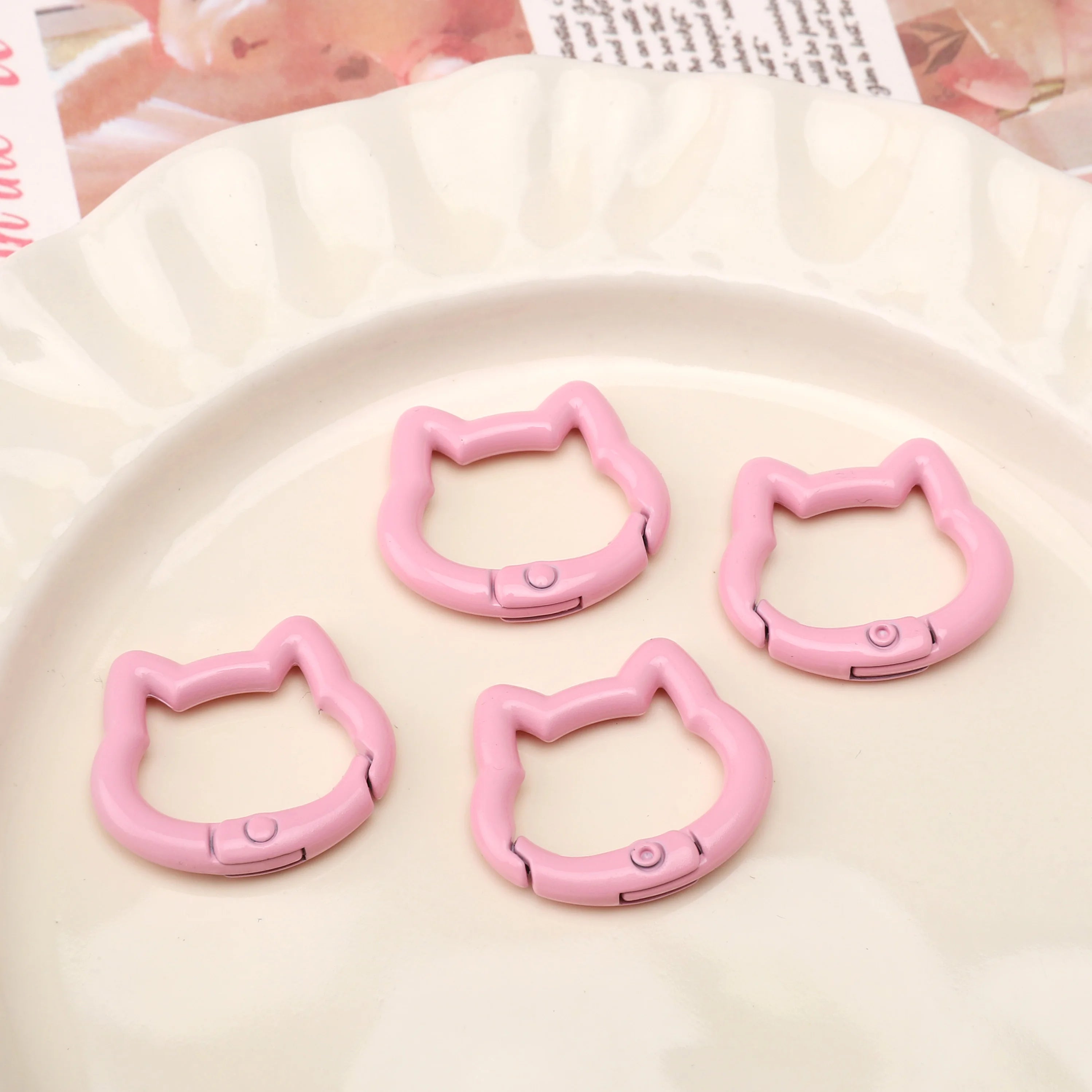 1pc/bag Alloy Spring Clasps Colorful Cute Cat Shape Spring Ring Carabiner Clips For DIY Keyring Lanyard Keychain Making Findings Aurexia off
