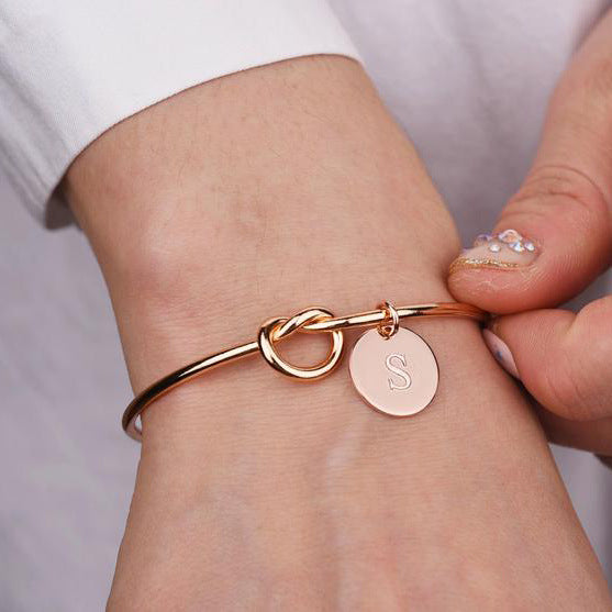 Alloy Love Knot Letter Bangle Bracelet Aurexia off