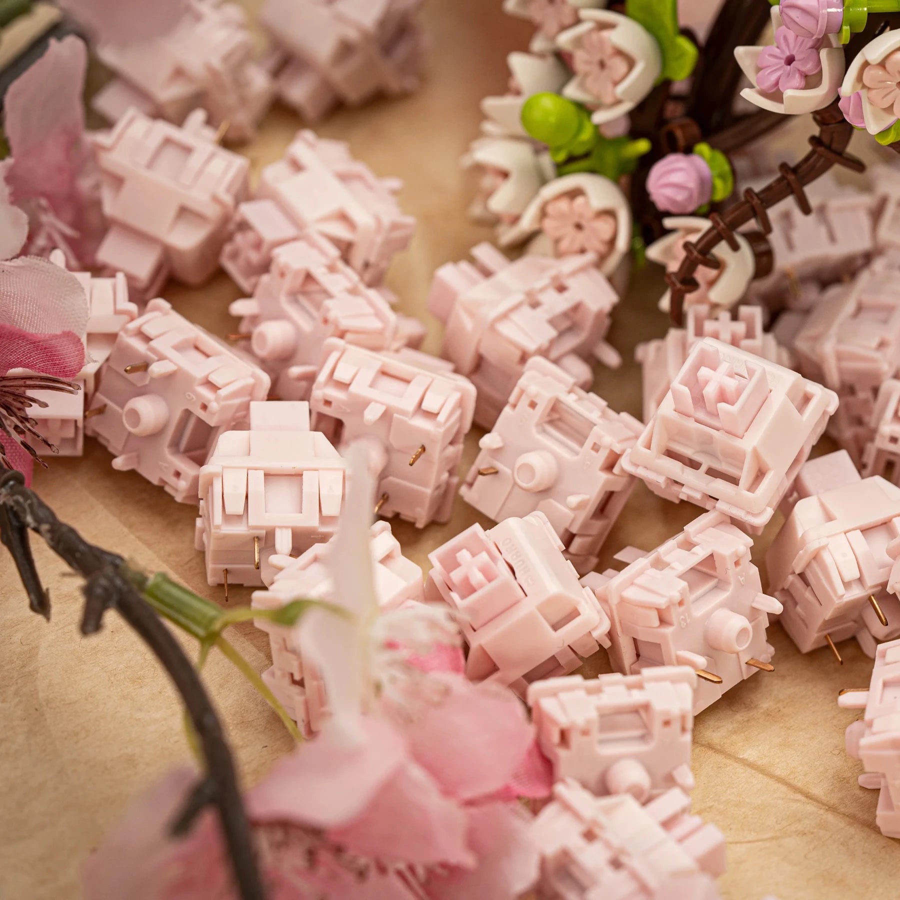 HUANO Sakura Switch 35GF 5pin Linear Mechanical Keyboard Game Office Custom DIY Switches PC 23.5mm Japan Imports Spring Hot Swap Aurexia off