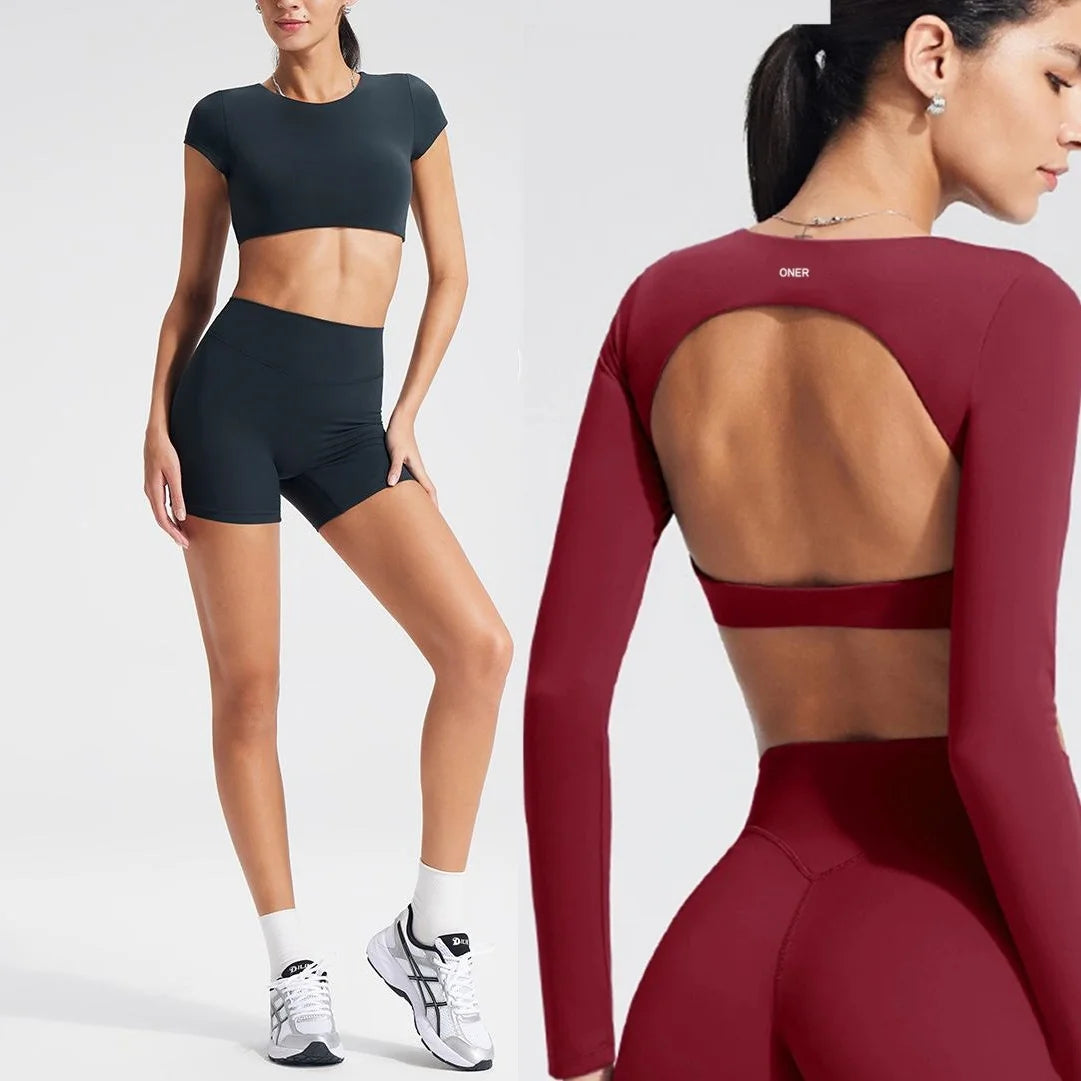Women's long-sleeved yoga top with built-in breast pads, breathable and comfortable, suitable for gym workouts and fitness. Aurexia off