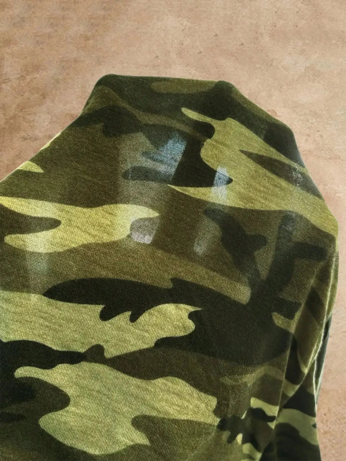 Men Colorblock Camo Print Short Sleeve Tee And Drawstring Waist Sweatpants Set Aurexia off