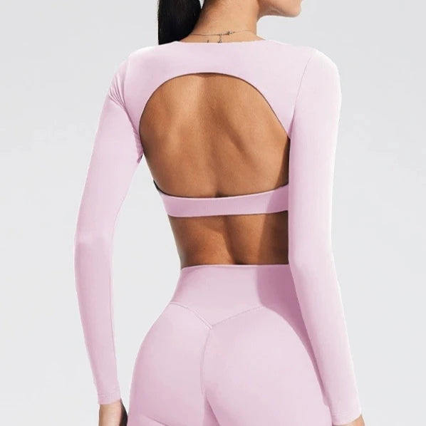 Women's long-sleeved yoga top with built-in breast pads, breathable and comfortable, suitable for gym workouts and fitness. Aurexia off