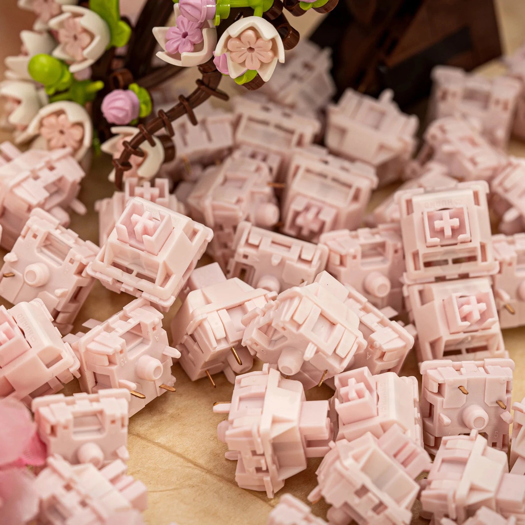 HUANO Sakura Switch 35GF 5pin Linear Mechanical Keyboard Game Office Custom DIY Switches PC 23.5mm Japan Imports Spring Hot Swap Aurexia off