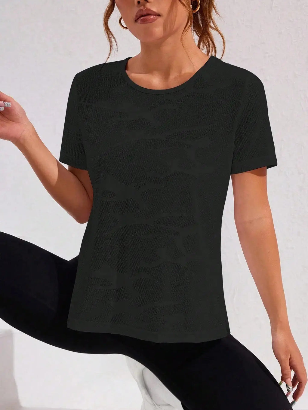 2pcs Women Sport Top With Jacquard Mesh Crossover Back Design Aurexia off